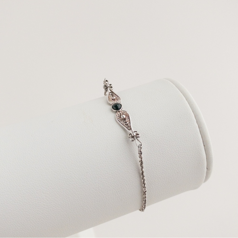Vintage Sterling Sliver Filigree Floral Bracelet with Green Nephrite Jade Stone